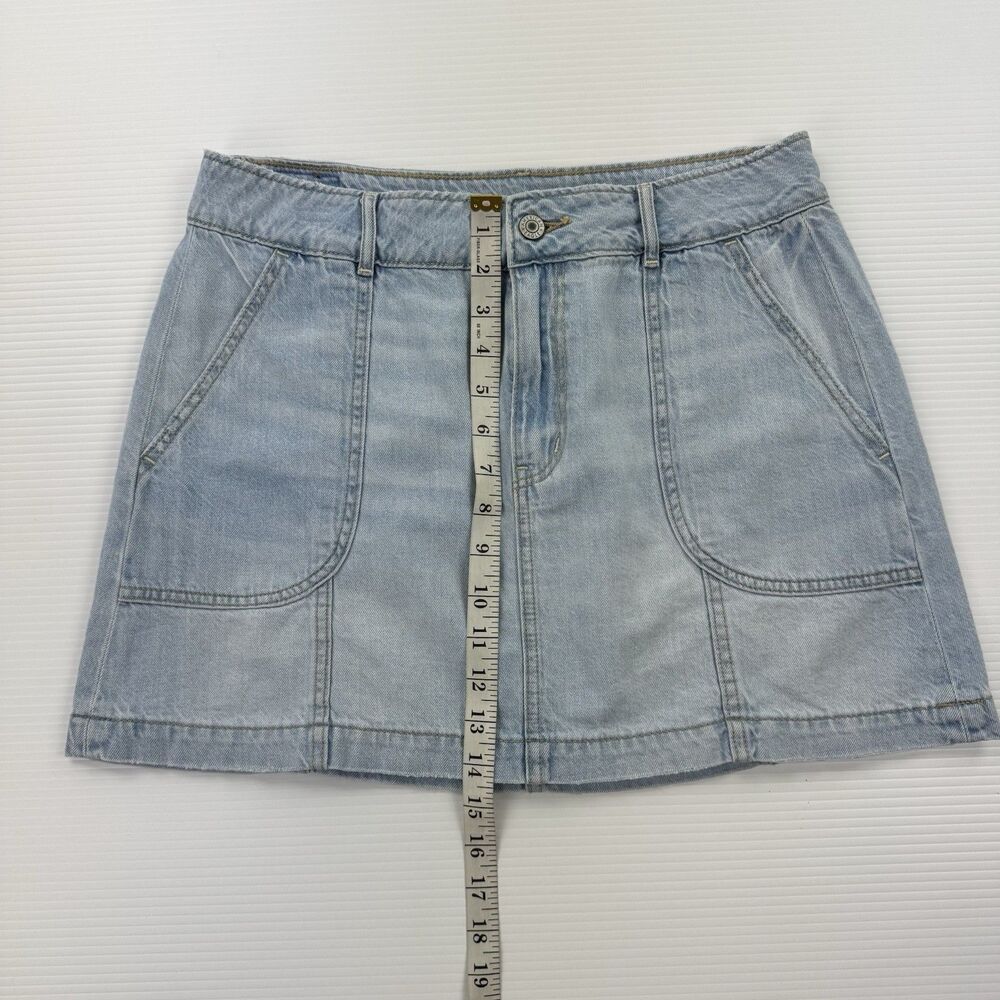 American Eagle Denim Mini Skirt Women’s 10 Light Wash Utility Pockets NWT - Picture 9 of 9